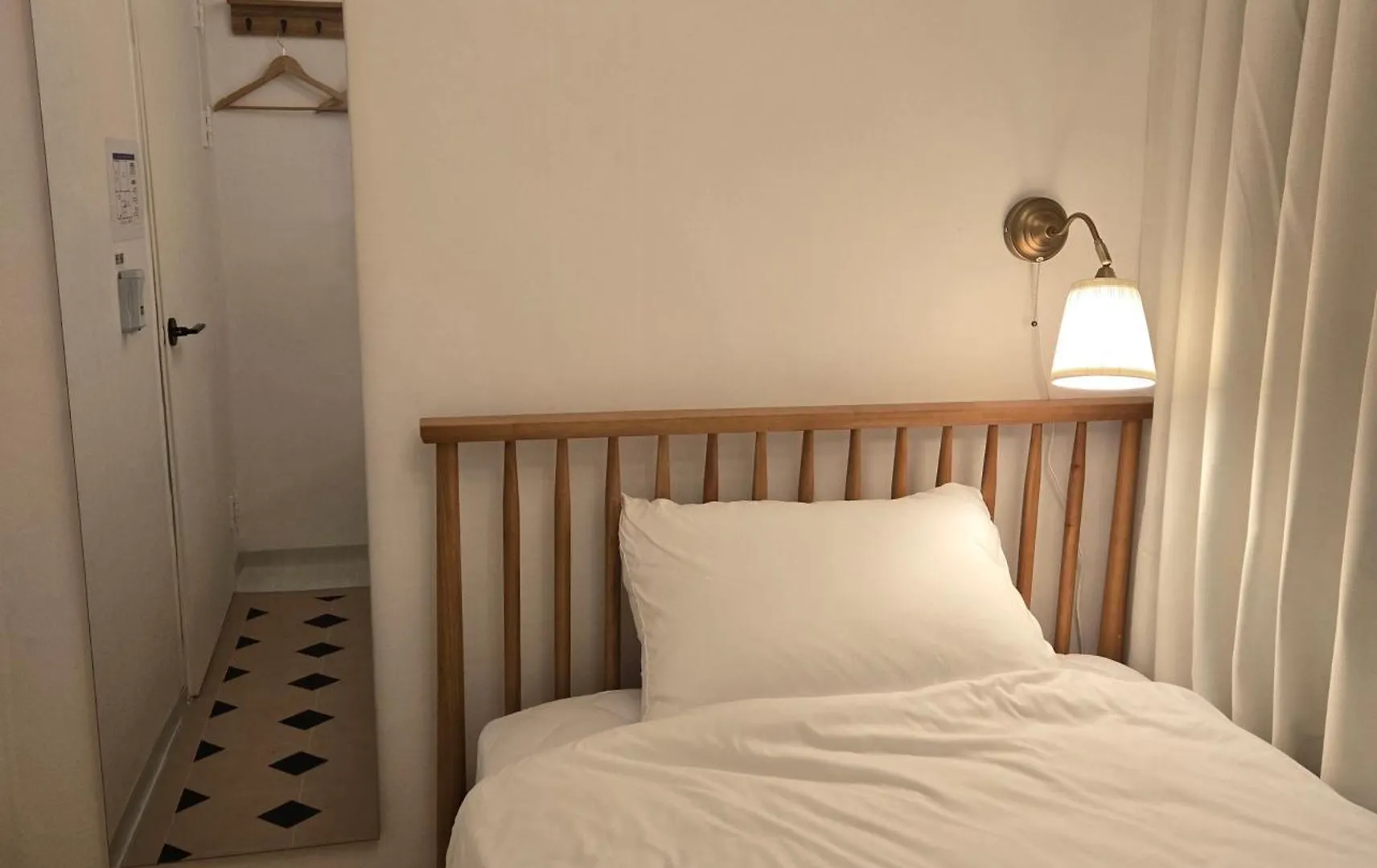 Hongdae House- 3Mins To Hongdae Station Bed & Breakfast Seoul