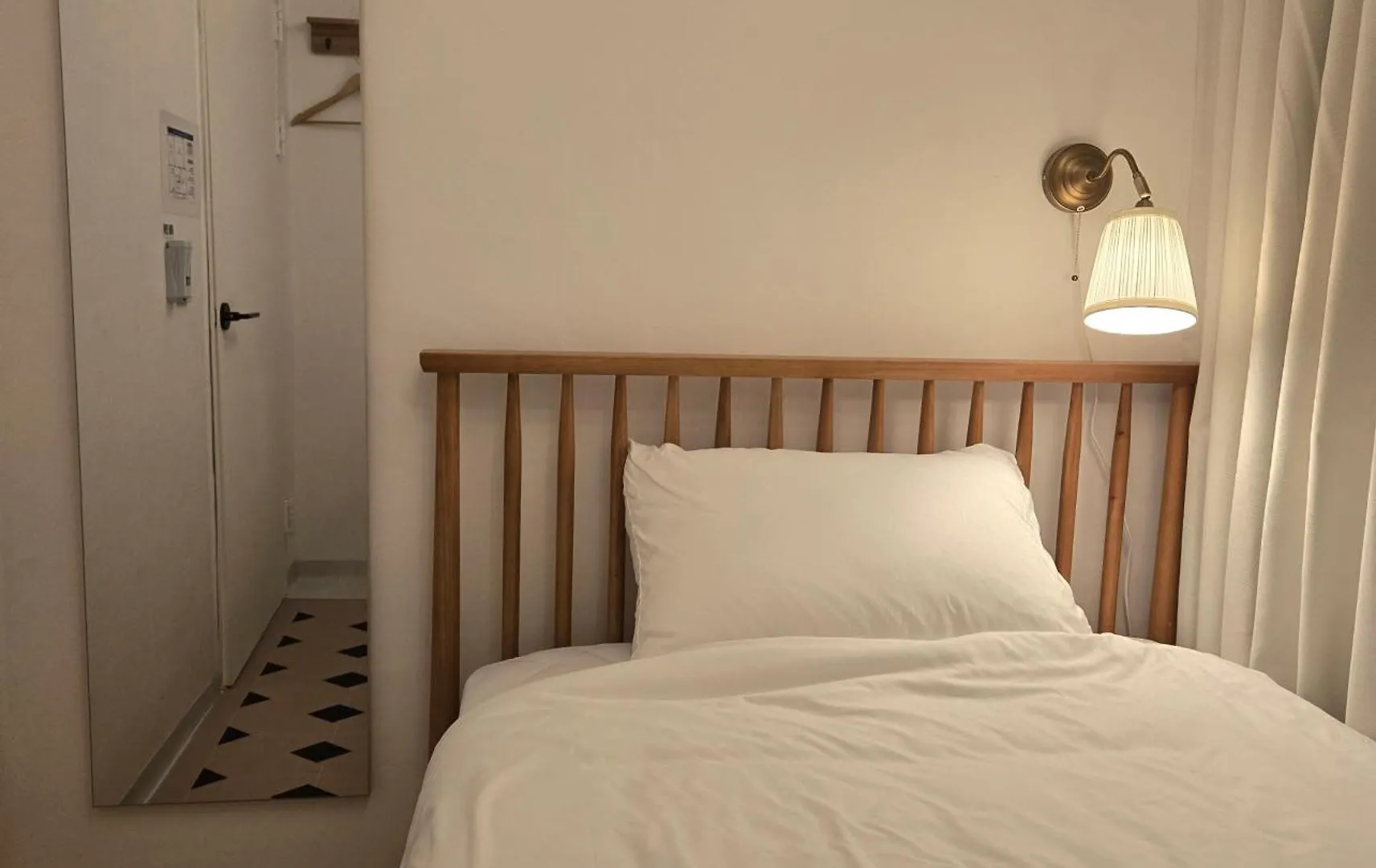 Hongdae House- 3Mins To Hongdae Station Bed & Breakfast Seoul 0*,  South Korea